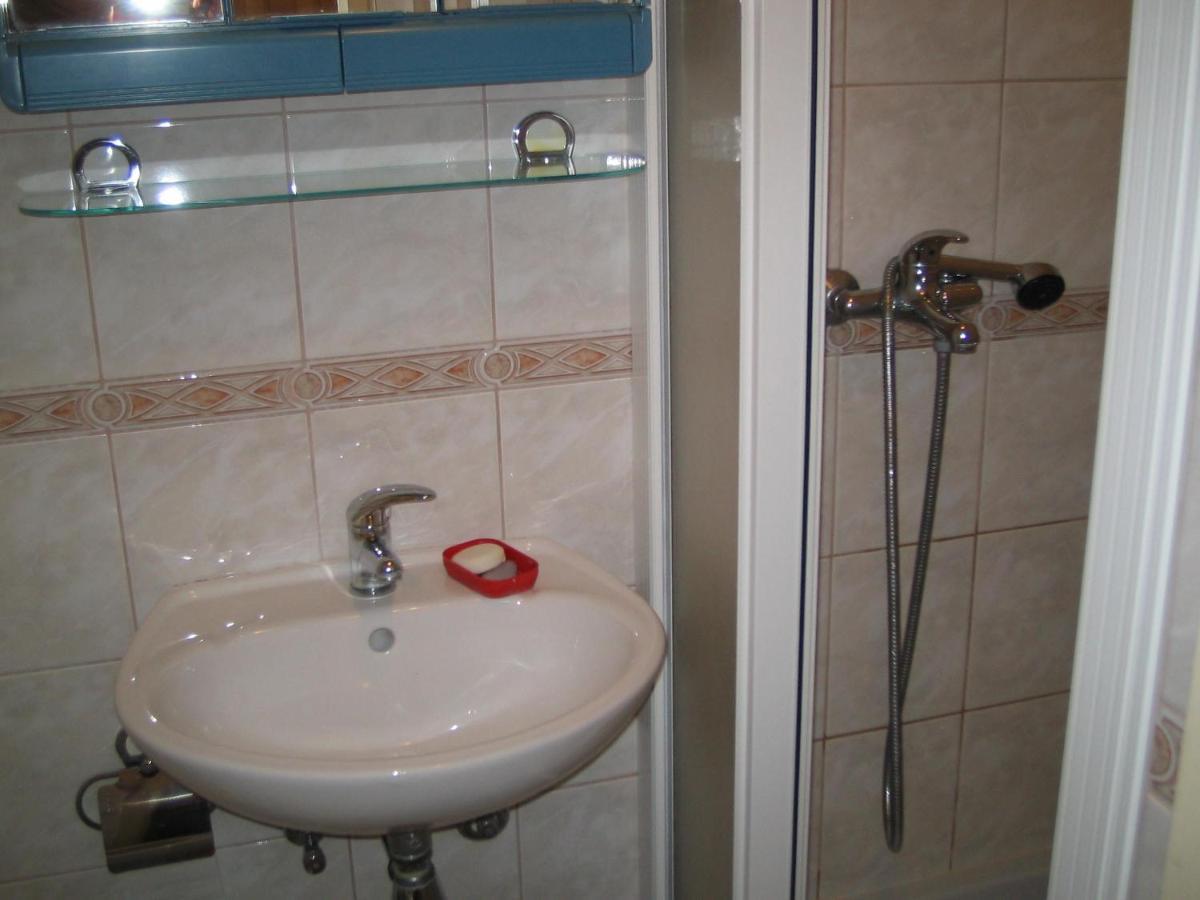 Apartments By The Sea Selce, Crikvenica - 15063 ภายนอก รูปภาพ